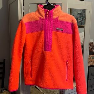 Vineyard Vines Fleece, amazing bright colors, worn once. Perfect ski accessory
